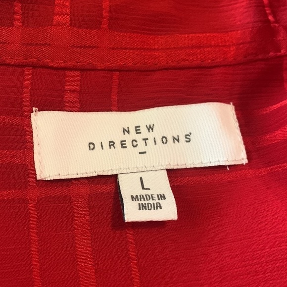 New Directions Blouse - Picture 3 of 9